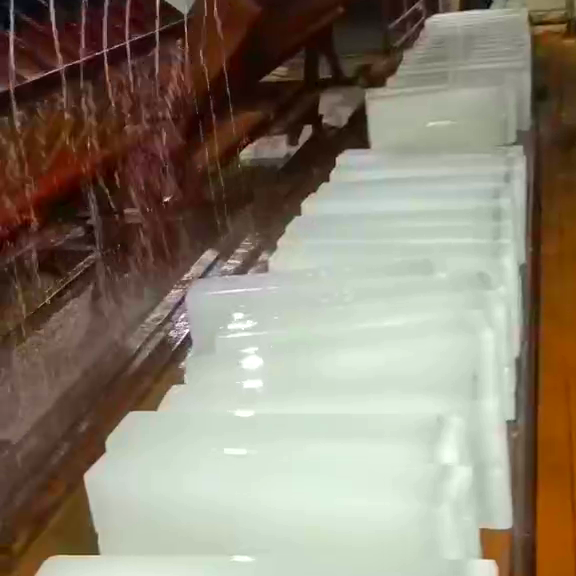 上海食用冰廠：肩負(fù)城市消暑保鮮使命，深入了解其歷史與流程