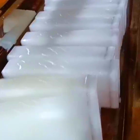 上海冰塊批發(fā)需求旺，多行業(yè)依賴且四季有商機